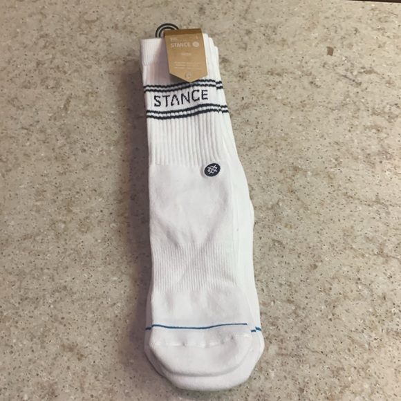 NWT STANCE Basic 3-Pack Casual White Crew Socks Size Small - Picture 1 of 4